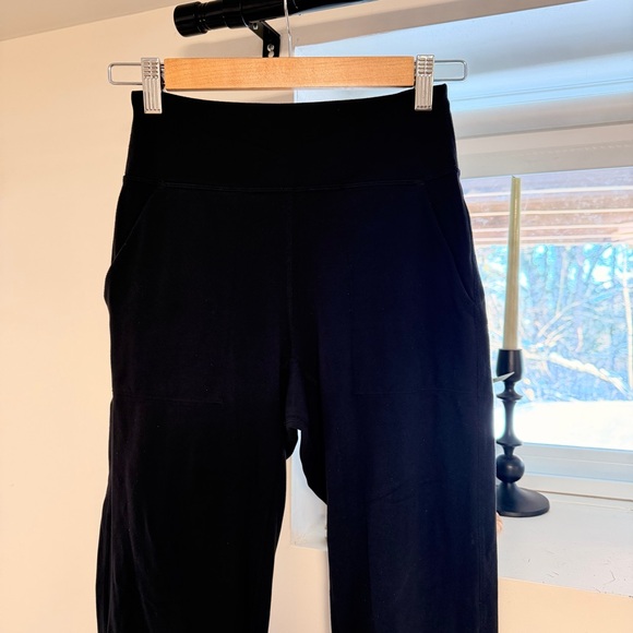 Lululemon Align Joggers Size 4 - Picture 2 of 11
